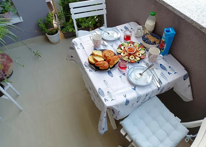 Annamaria Πούλα